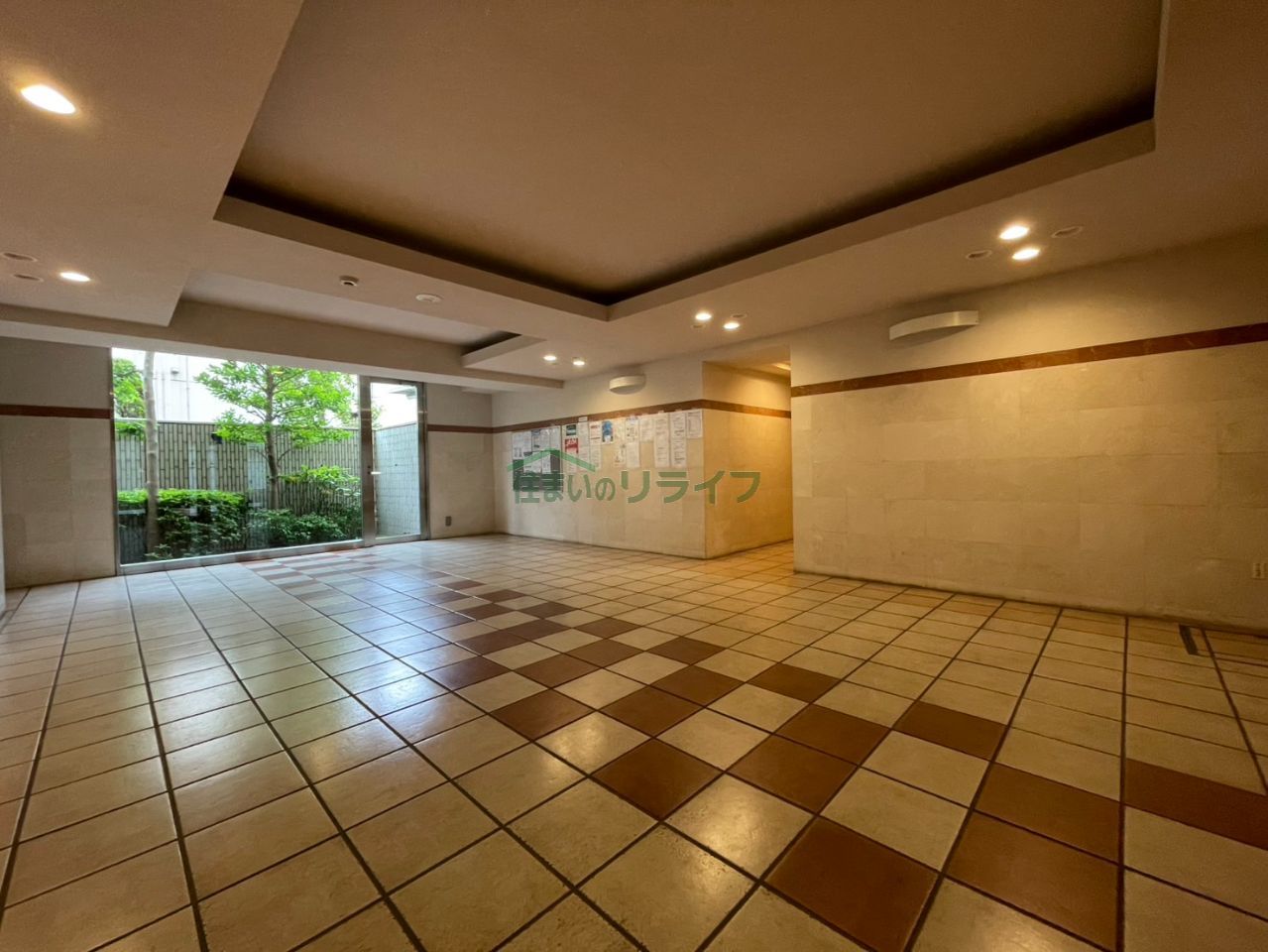 建物エントランス