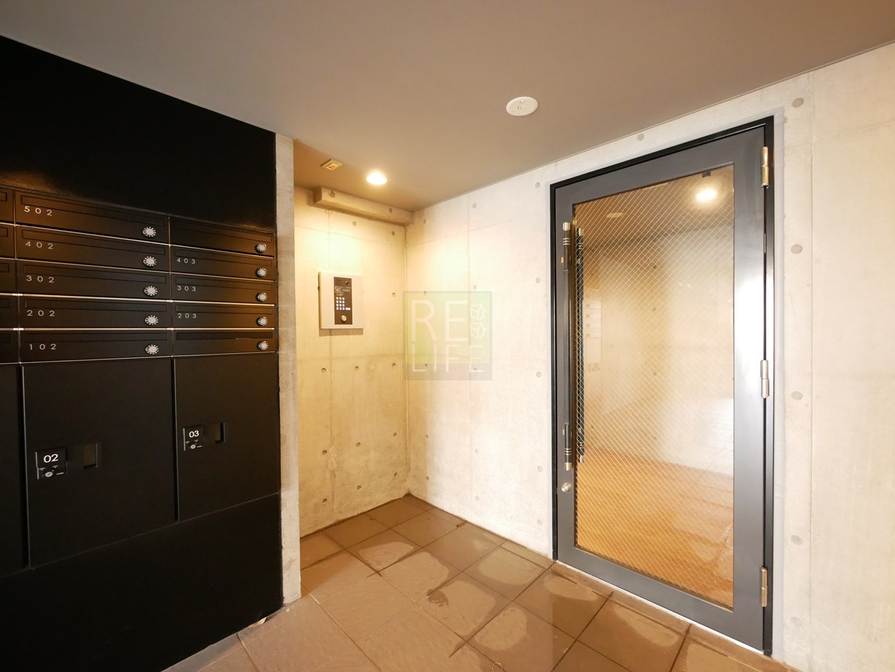 建物エントランス