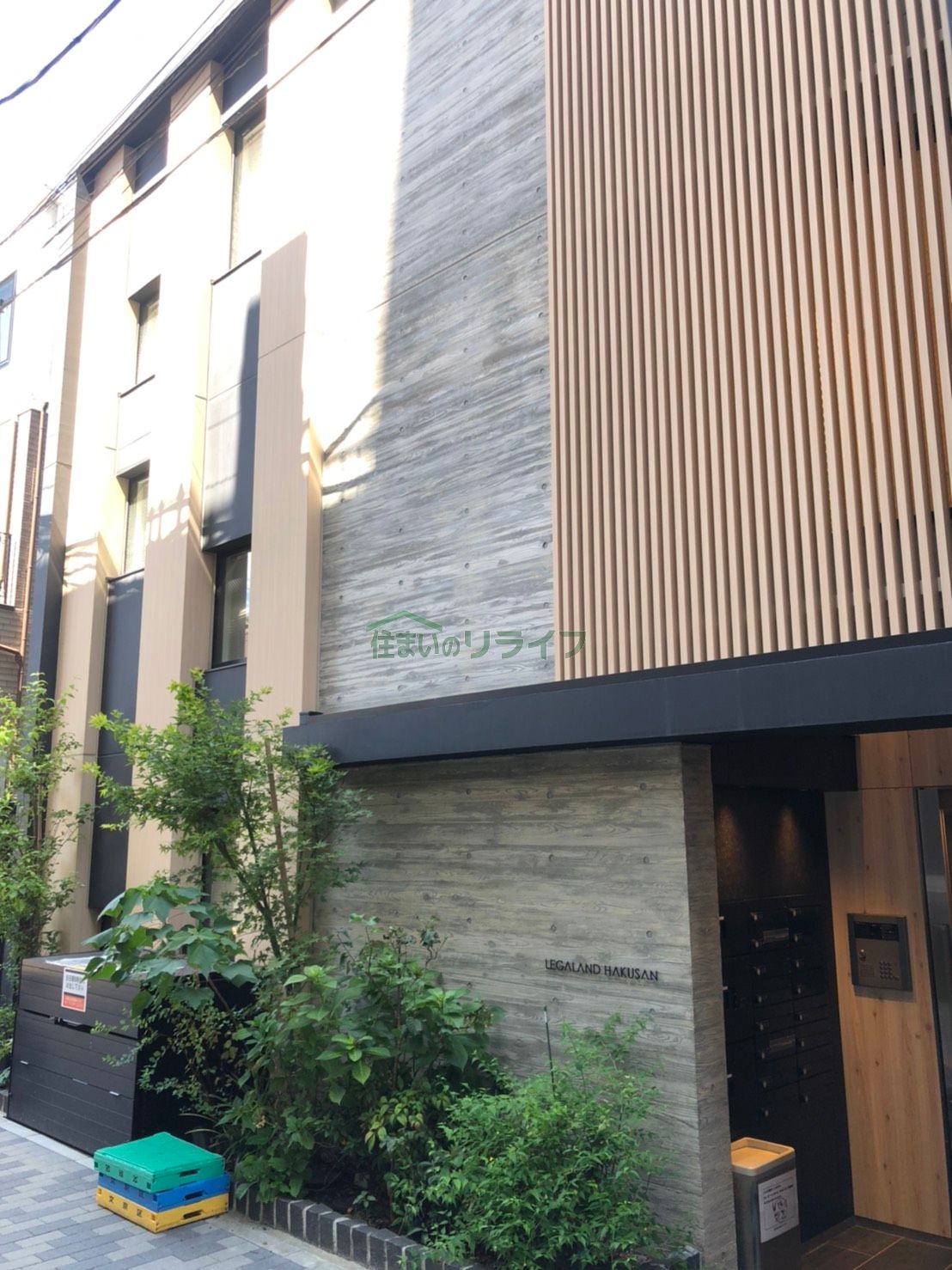 建物エントランス