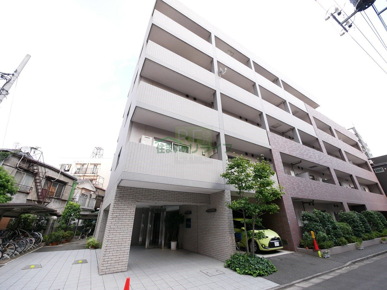 建物外観