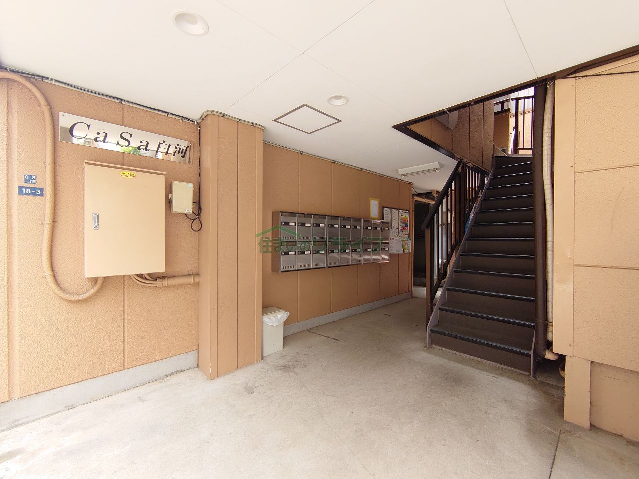 建物エントランス