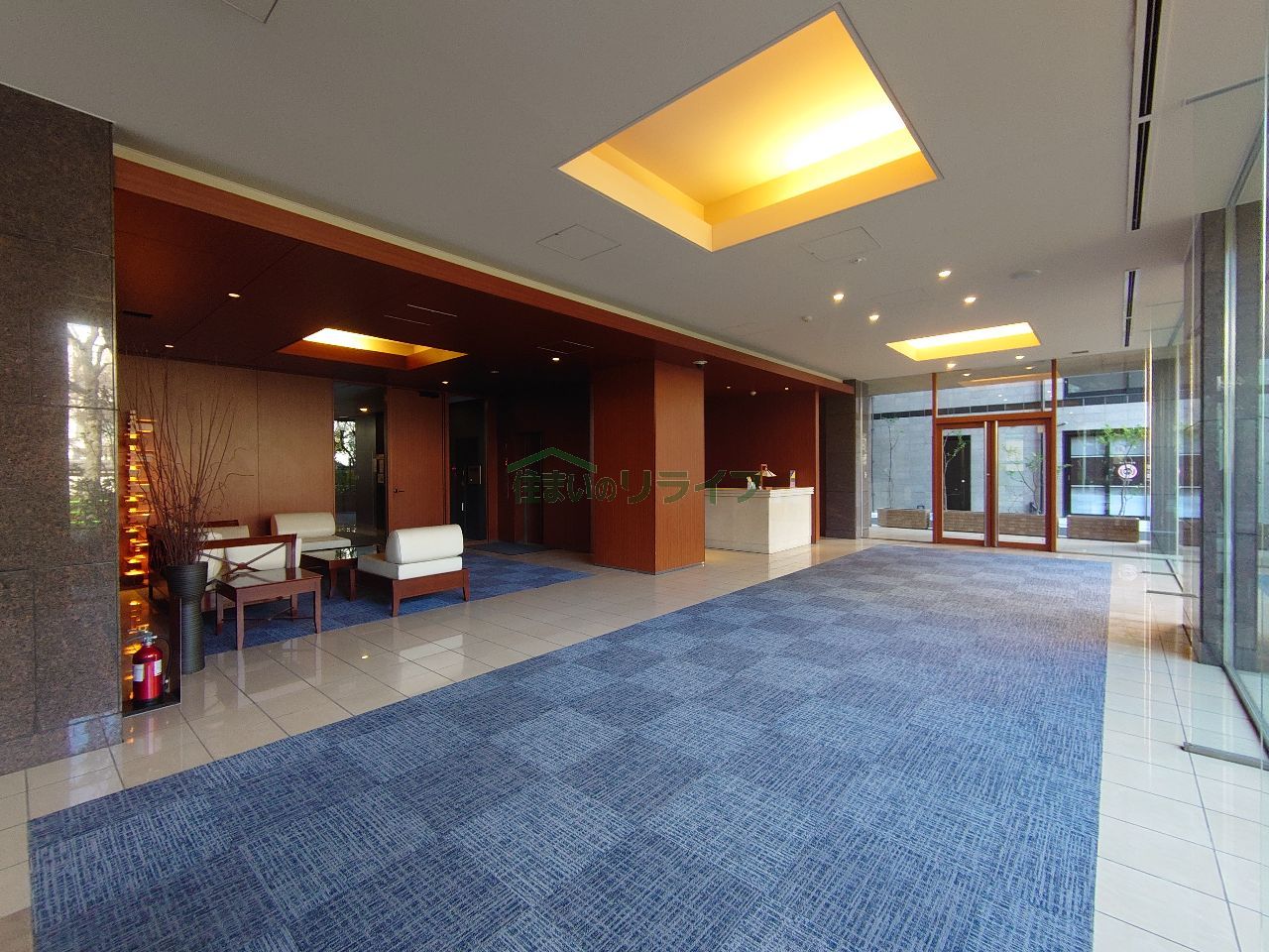 建物エントランス