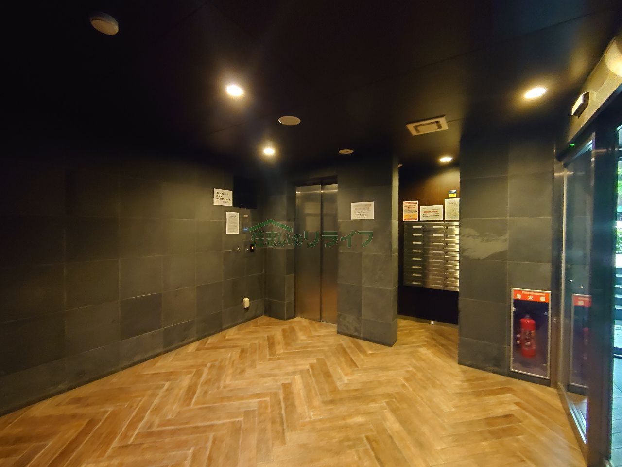 建物エントランス