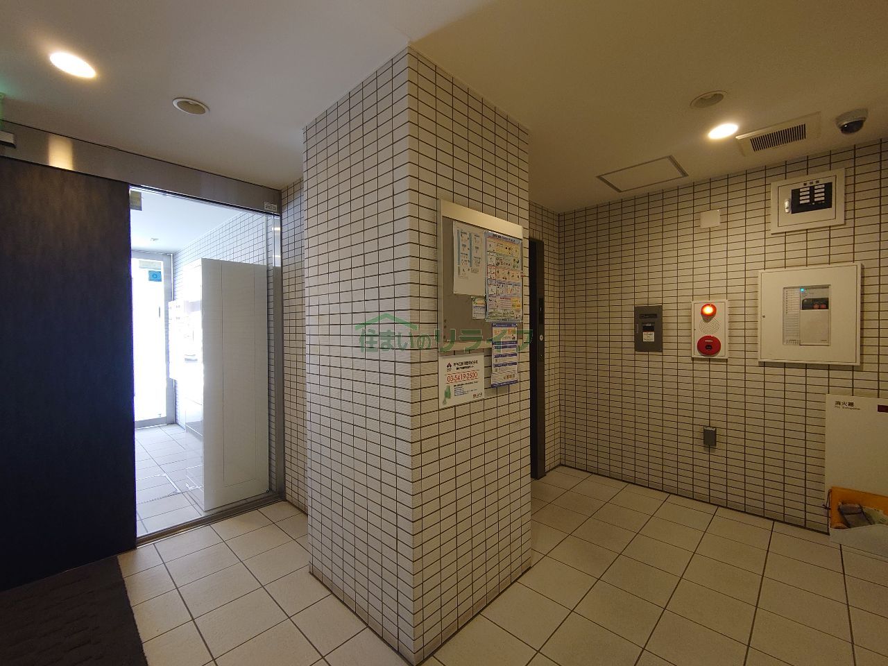 建物エントランス