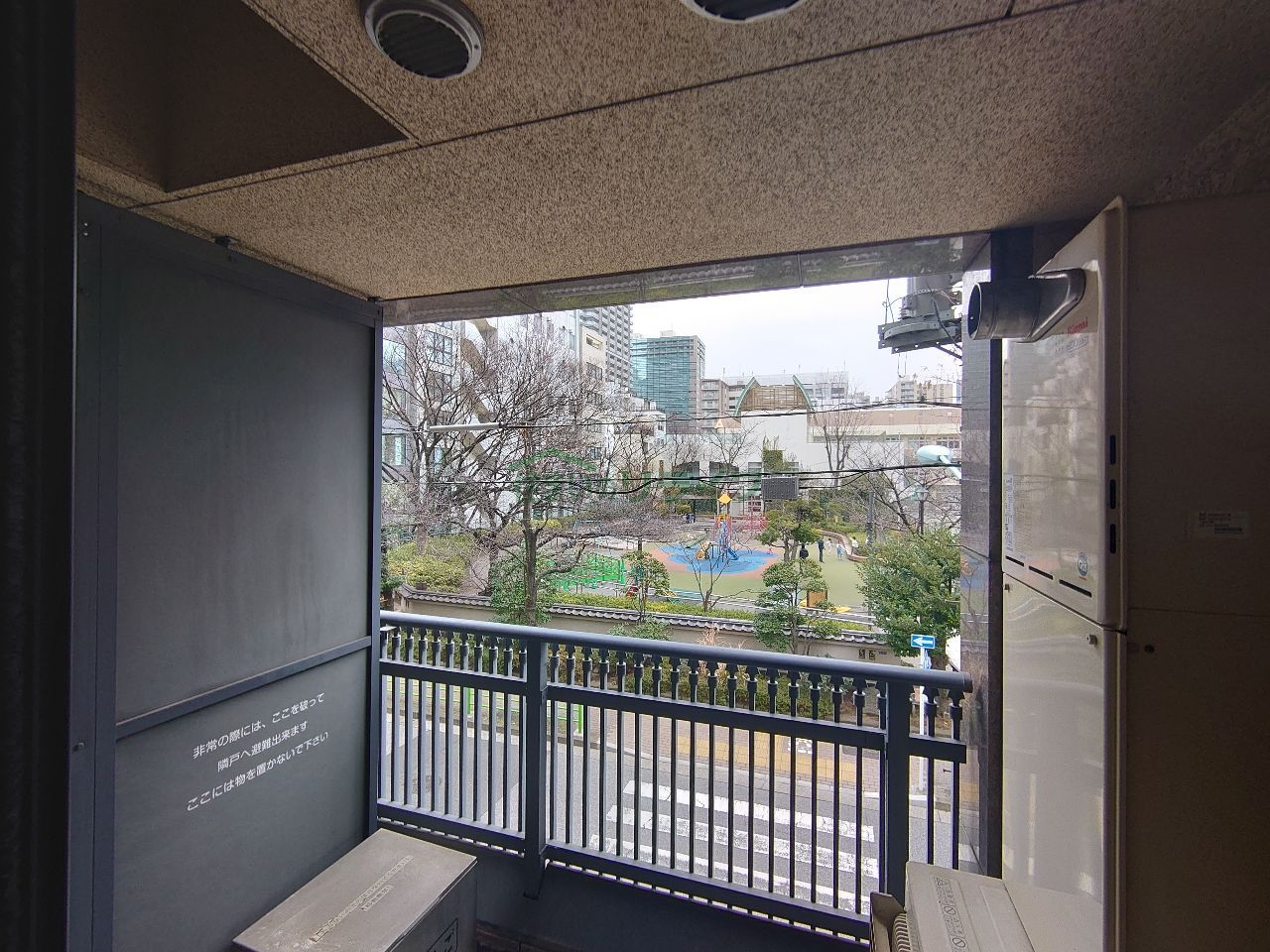 バルコニー