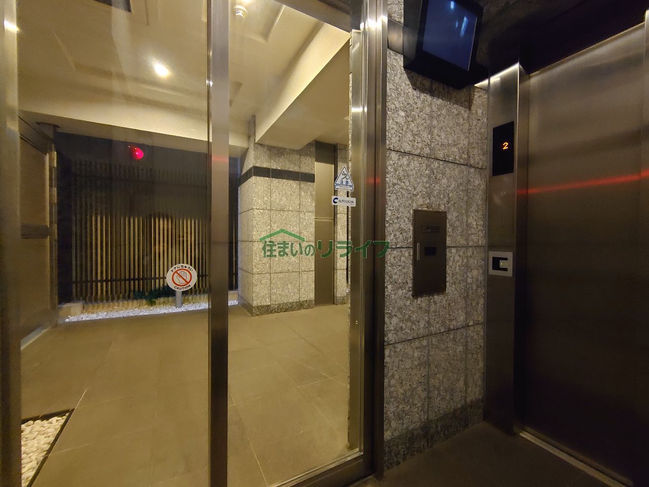 建物エントランス