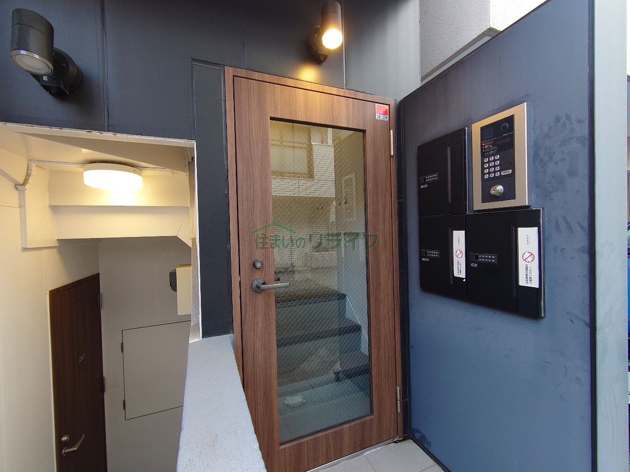 建物エントランス