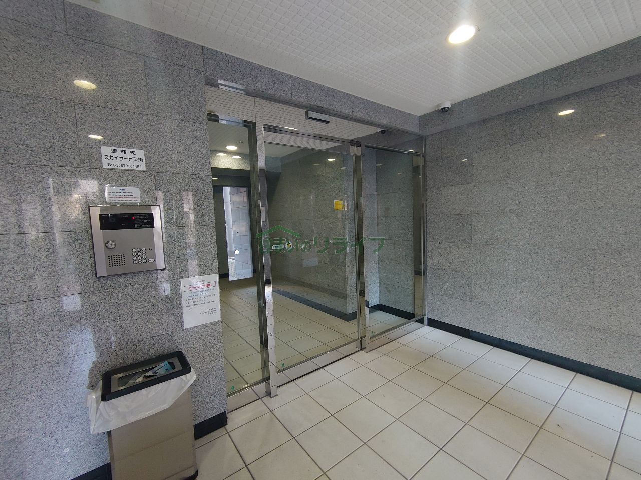 建物エントランス