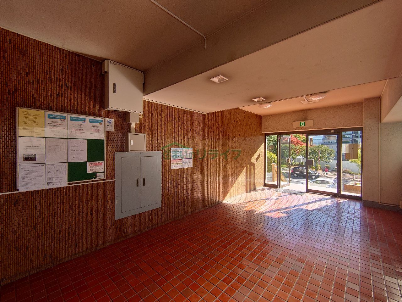 建物エントランス