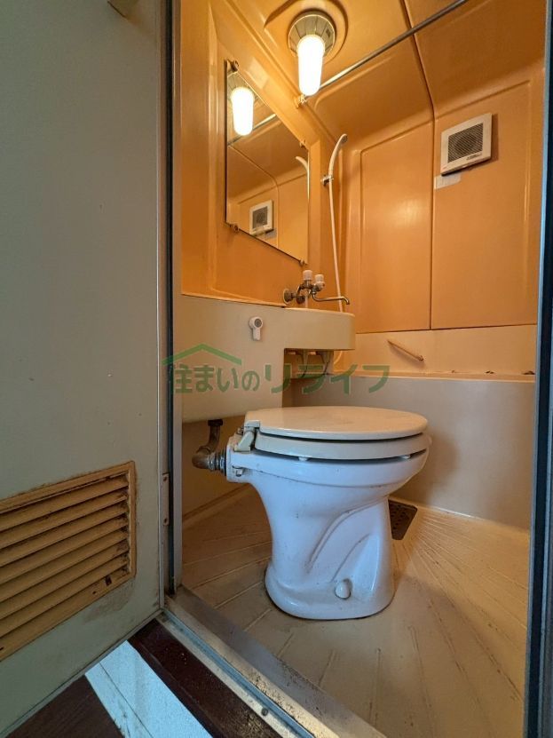 シャワールーム