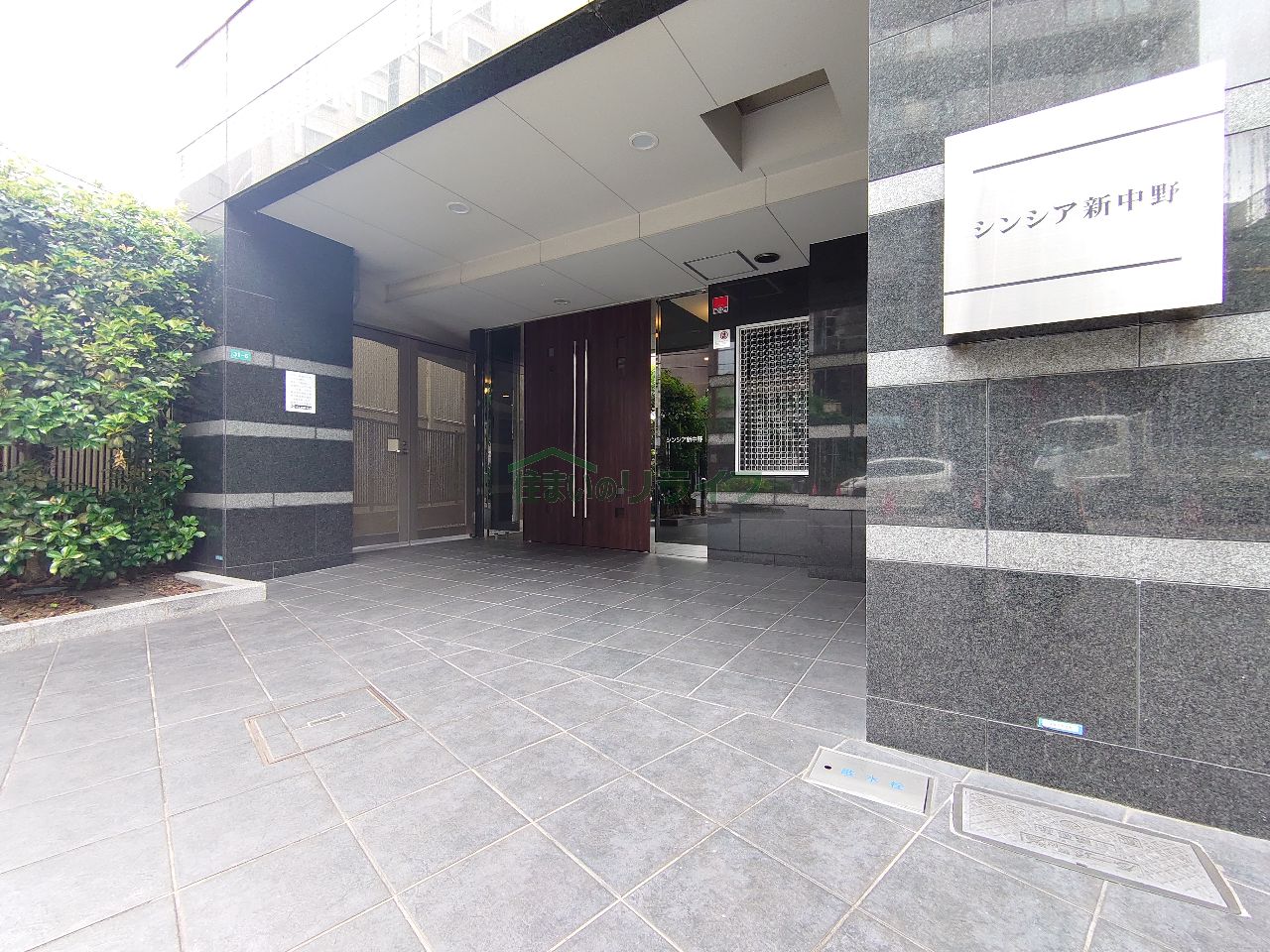 建物エントランス