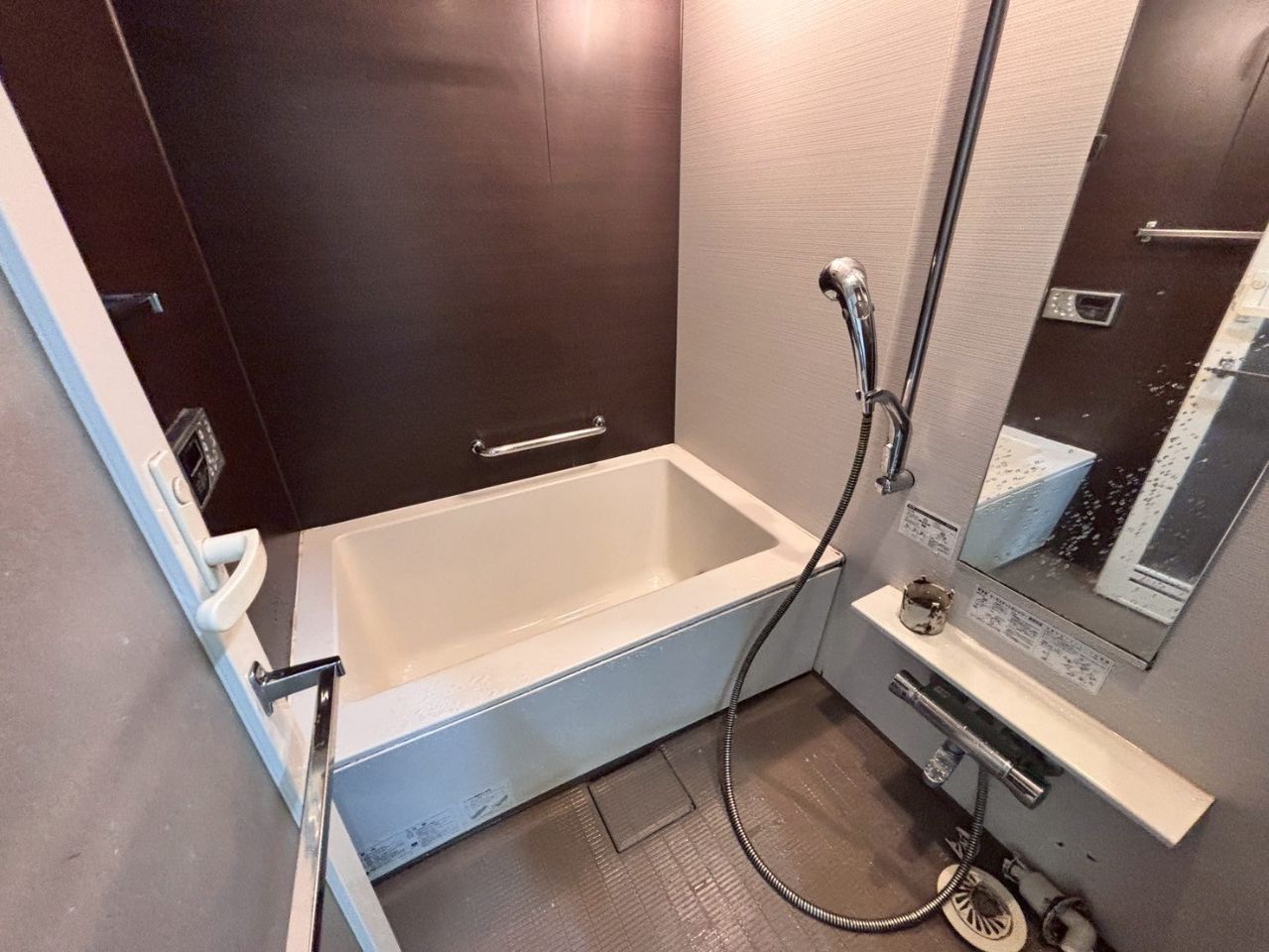 シャワールーム