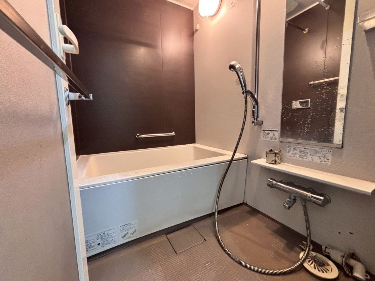 シャワールーム