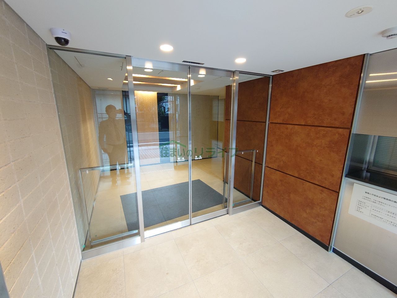 建物エントランス