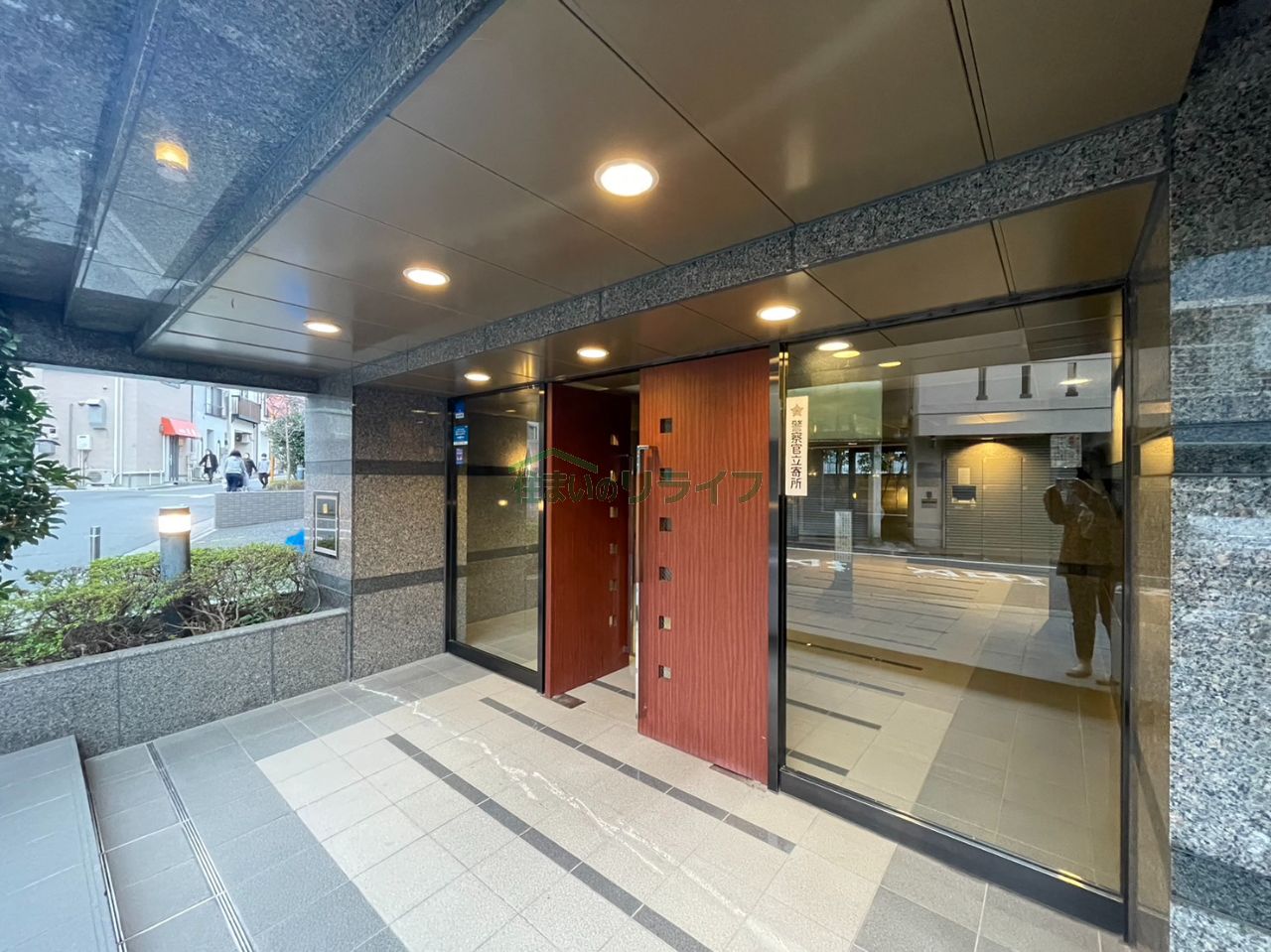 建物エントランス