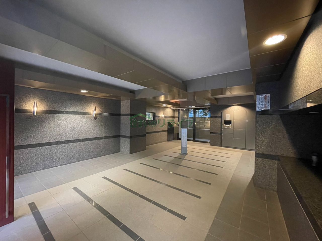 建物エントランス