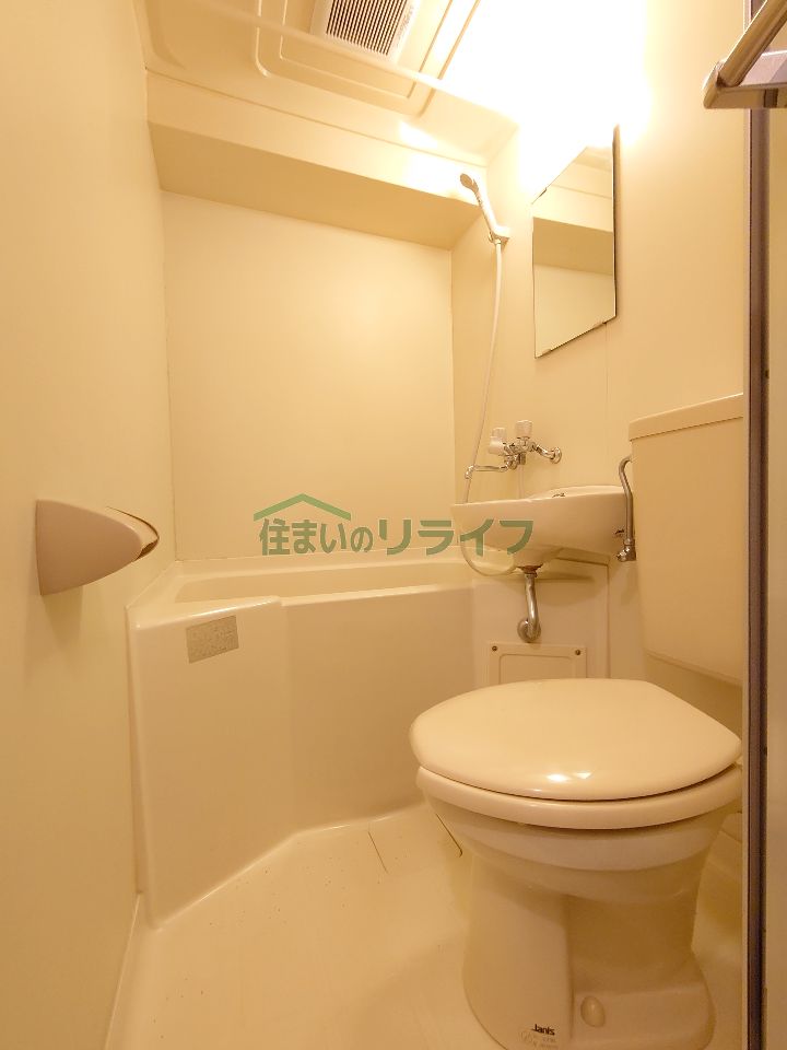 シャワールーム