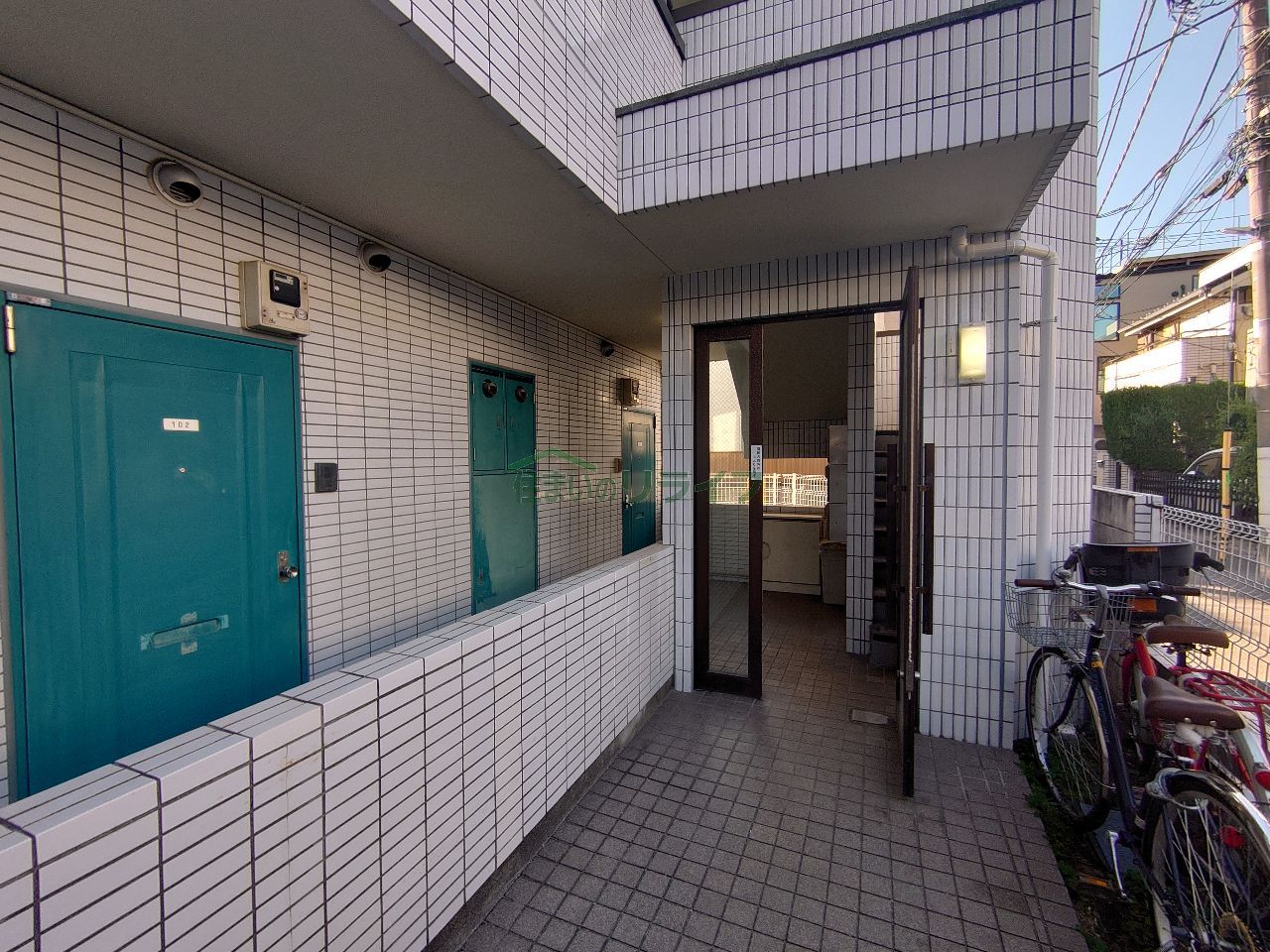 建物エントランス