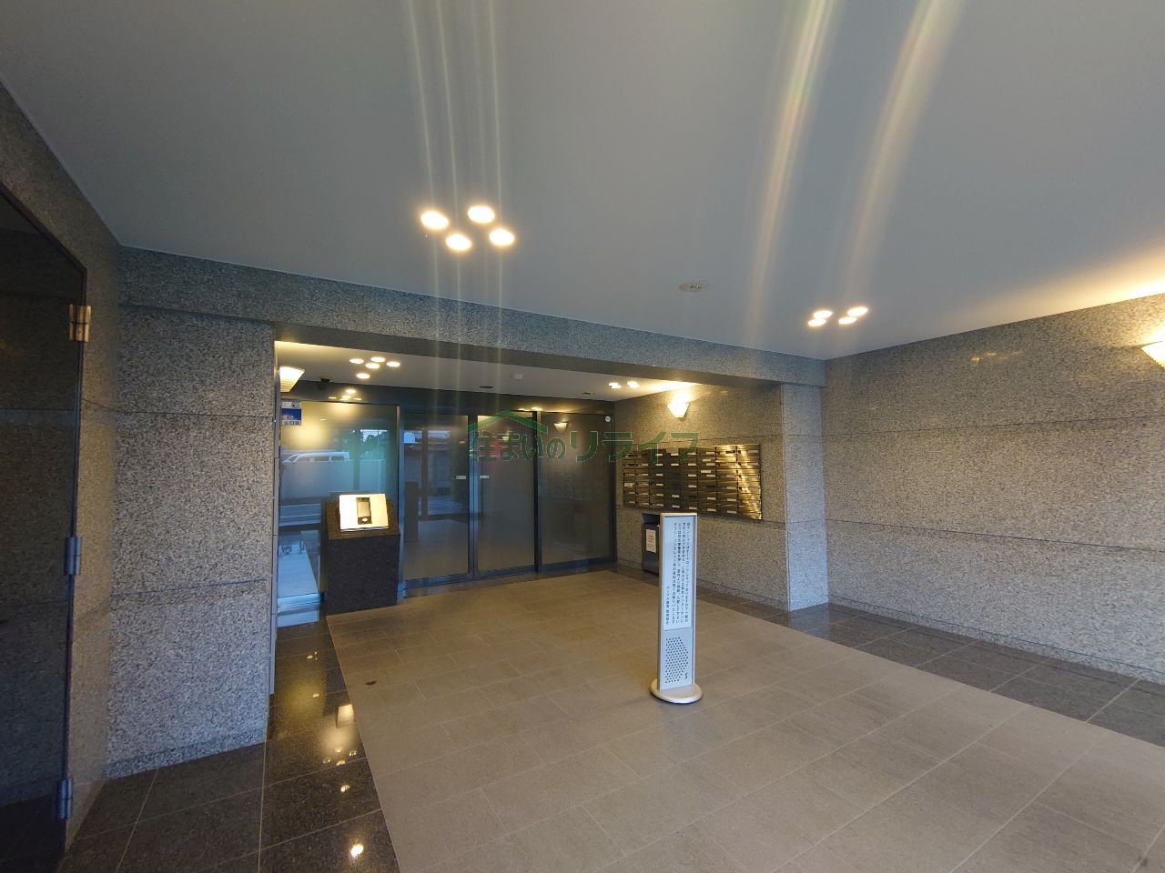 建物エントランス