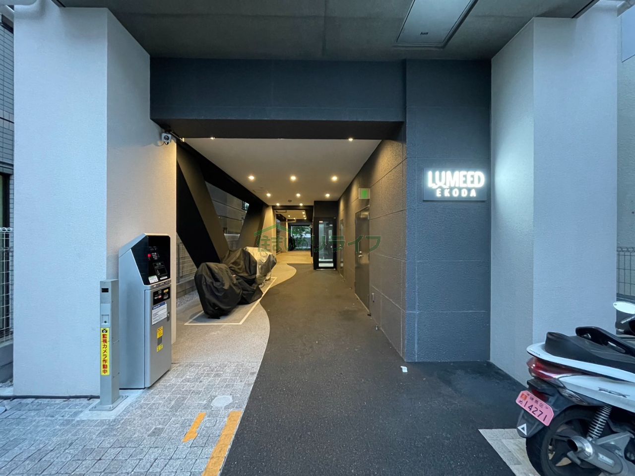 建物エントランス