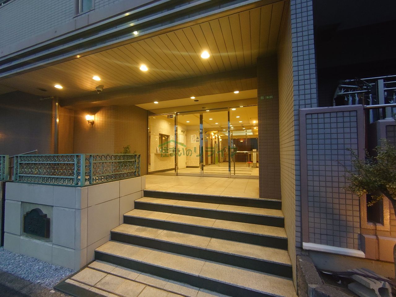 建物エントランス