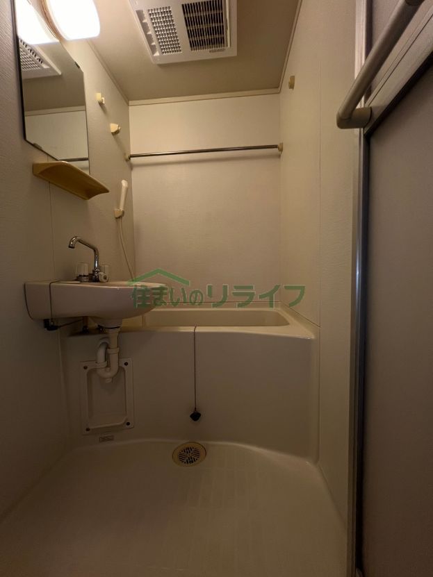 シャワールーム