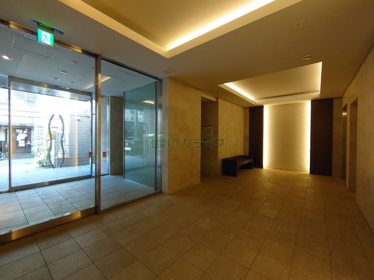 建物エントランス