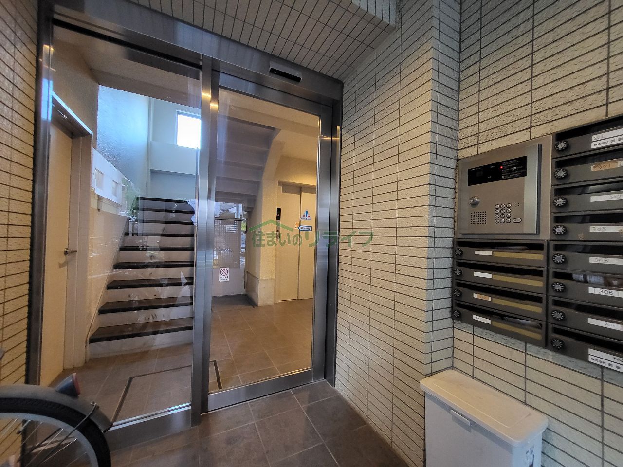 建物エントランス