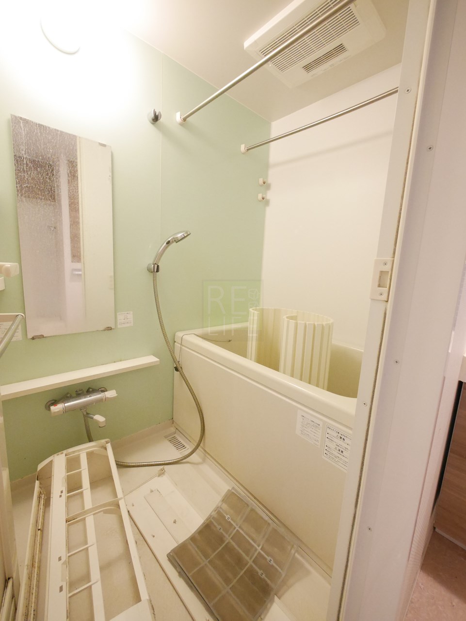 シャワールーム