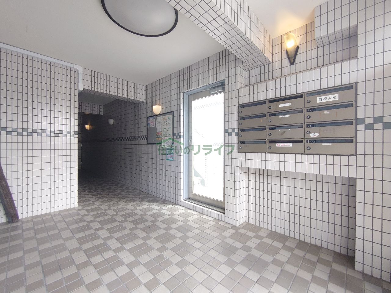 建物エントランス