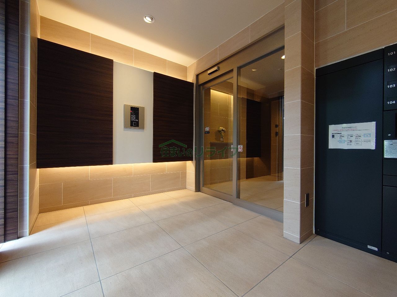 建物エントランス