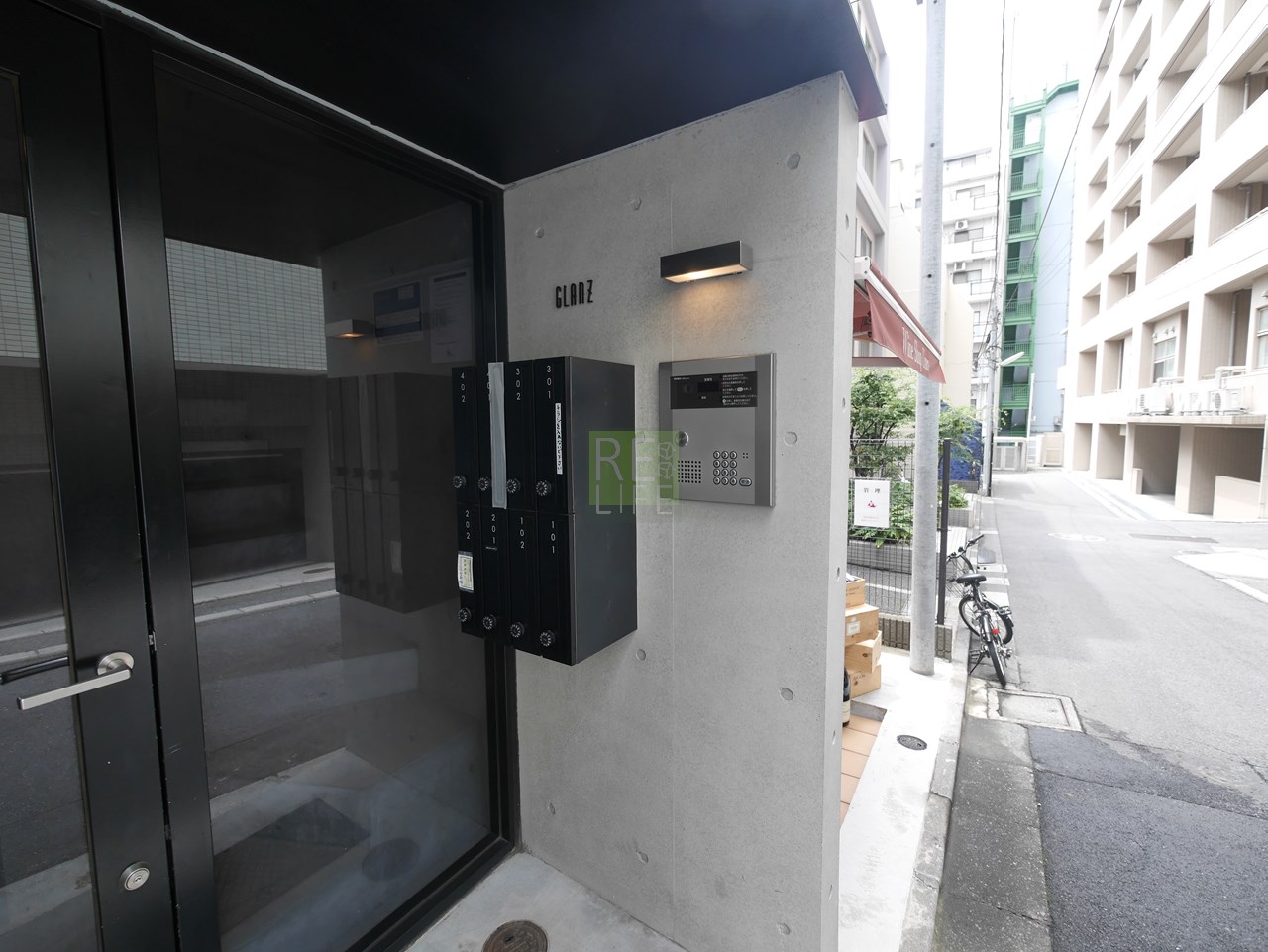 建物エントランス