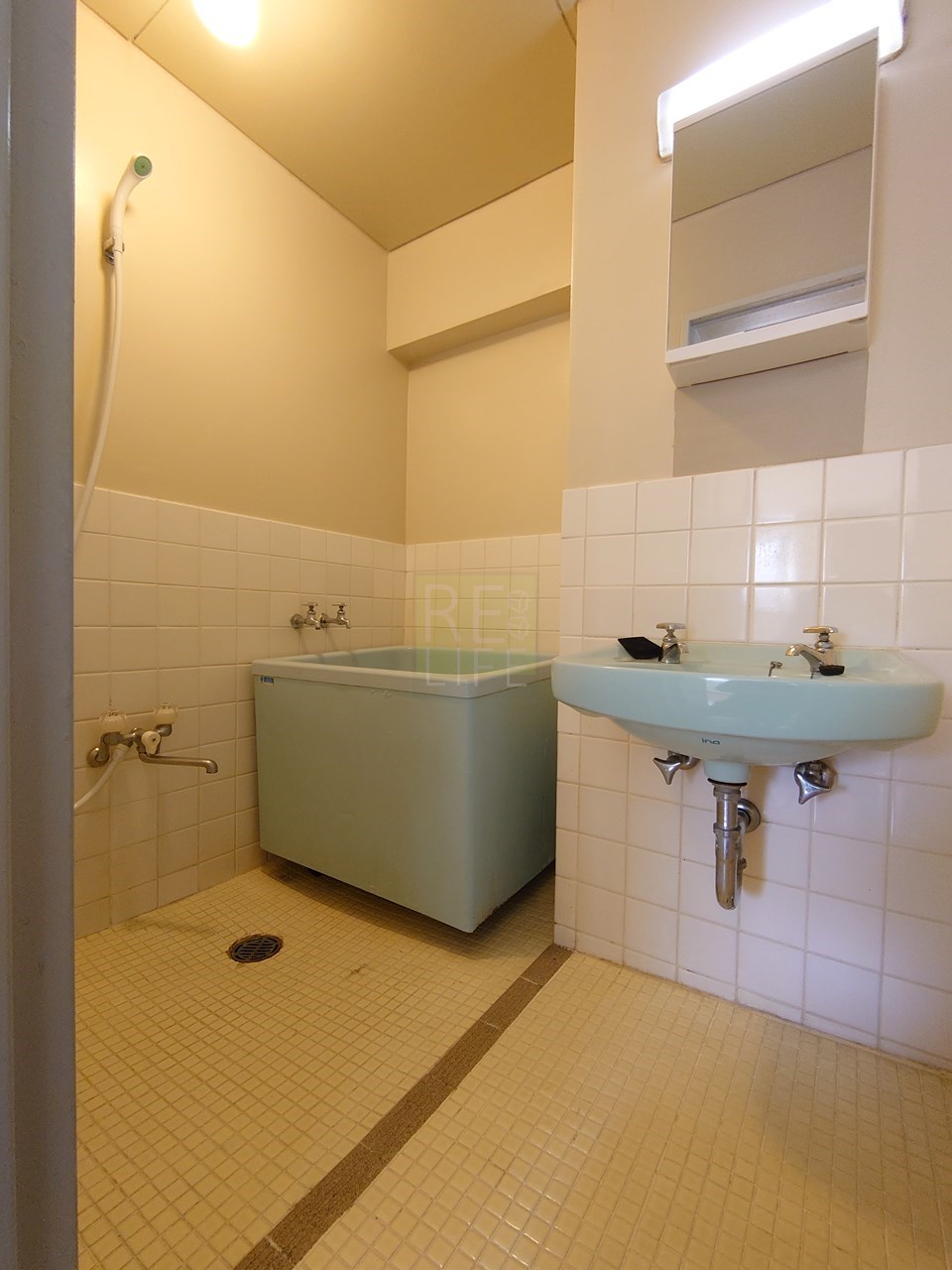 シャワールーム