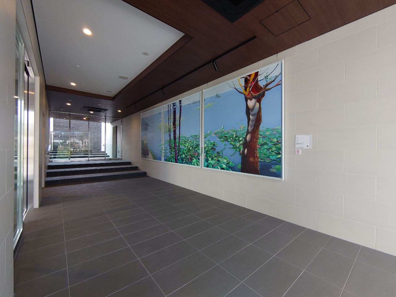 建物エントランス