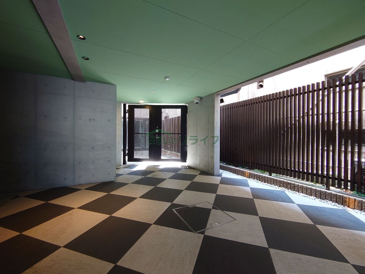 建物エントランス