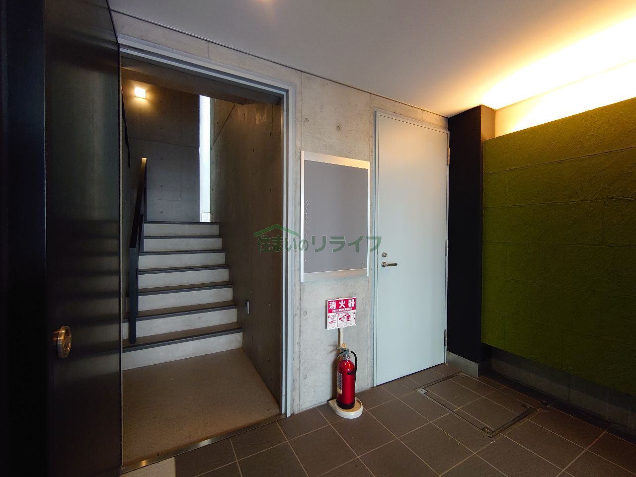 建物エントランス