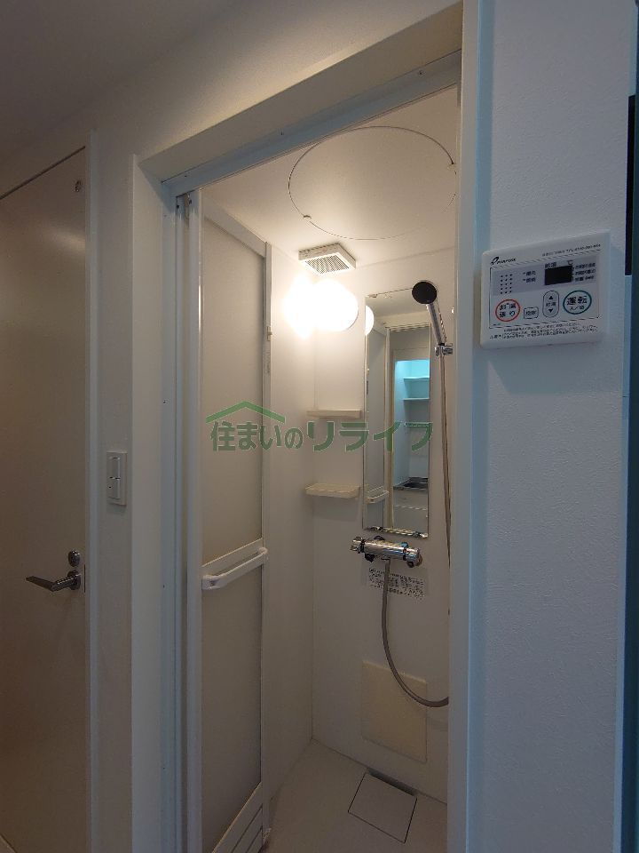 シャワールーム