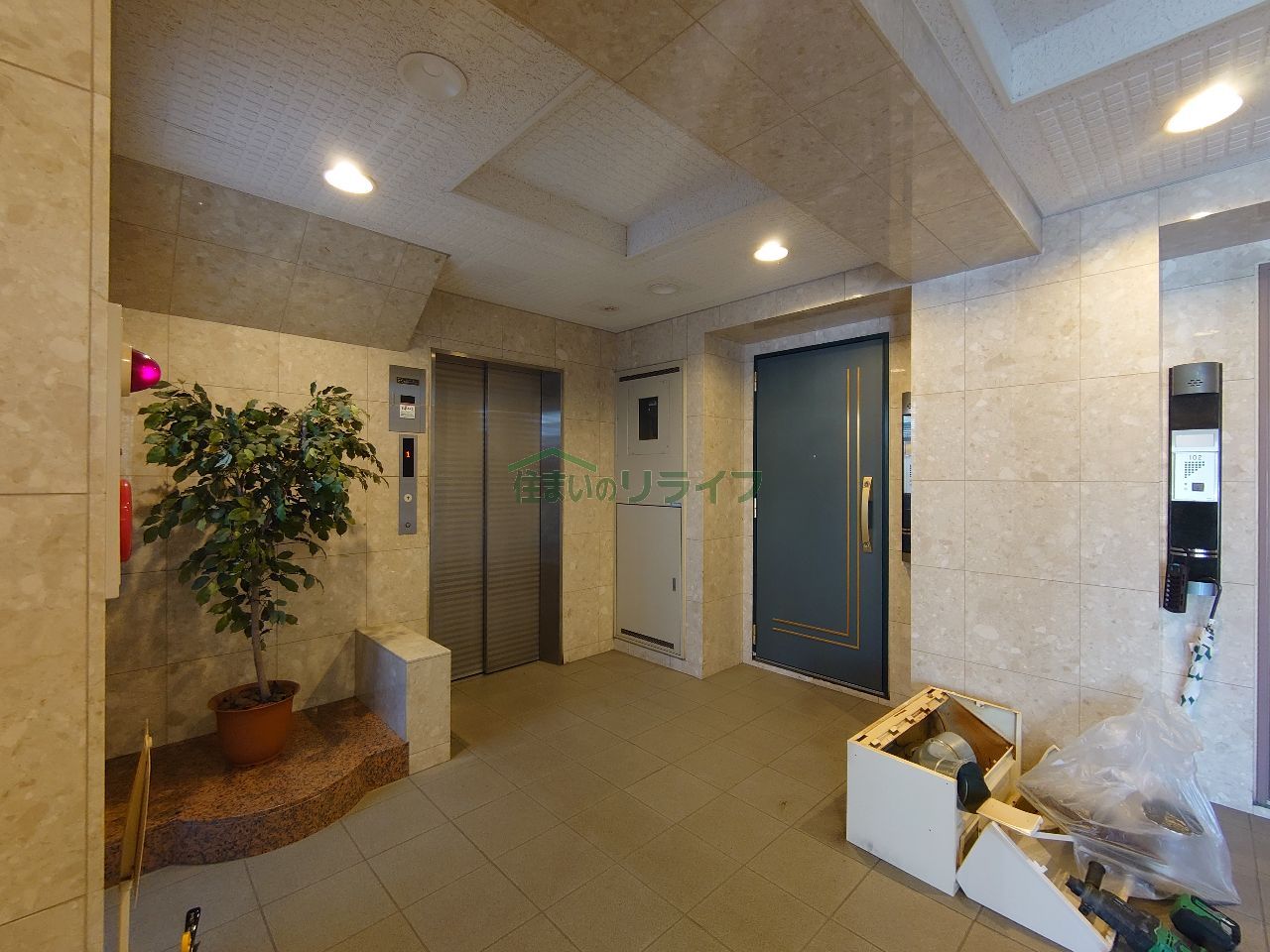 建物エントランス