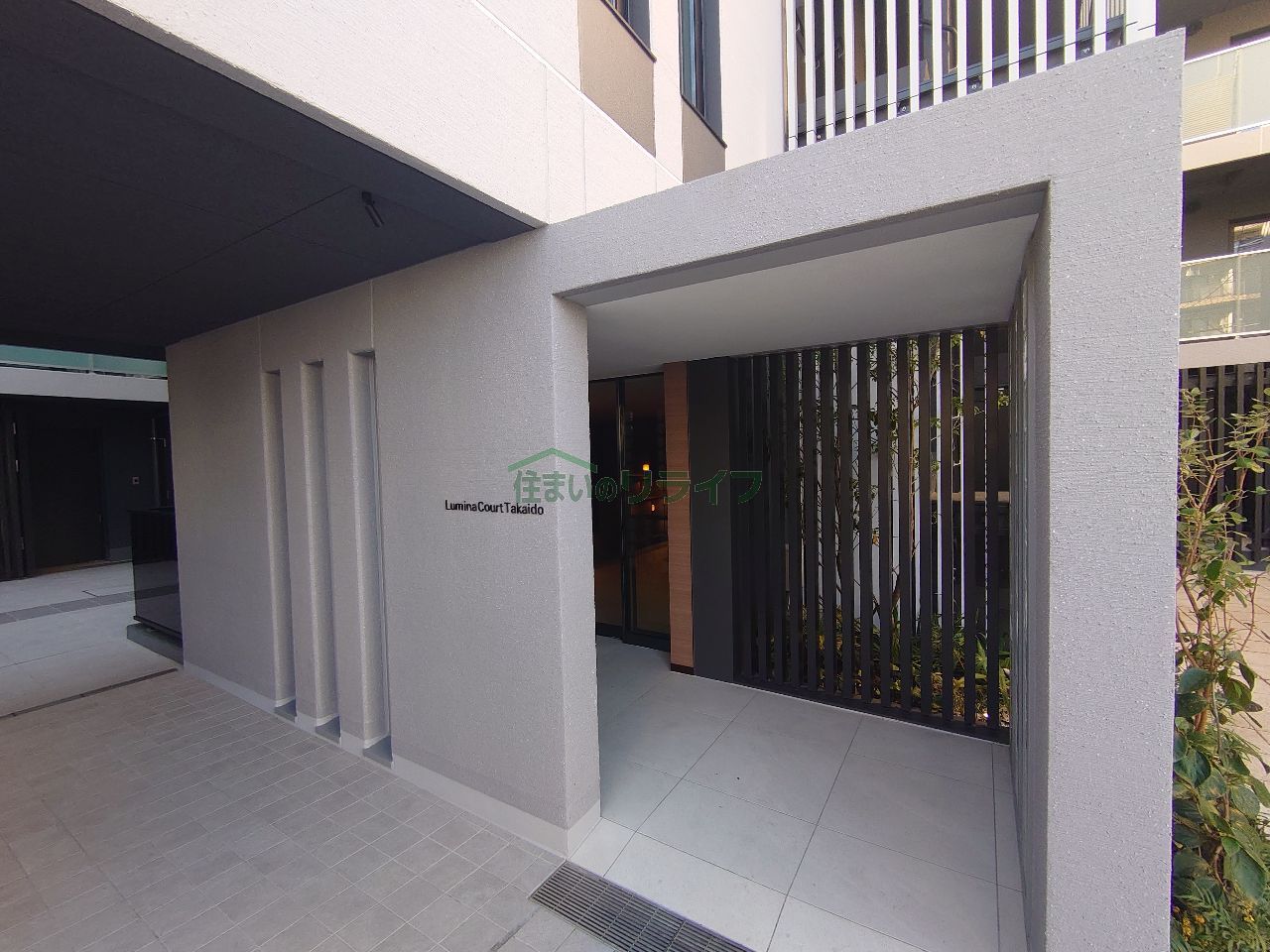 建物エントランス