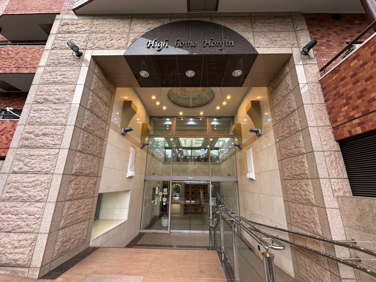 建物エントランス