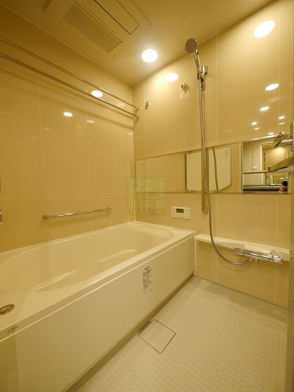 シャワールーム