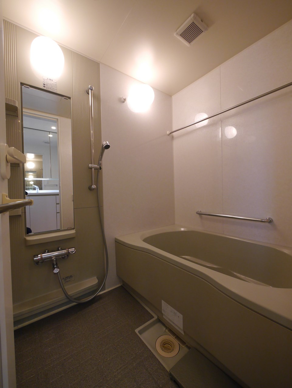 シャワールーム