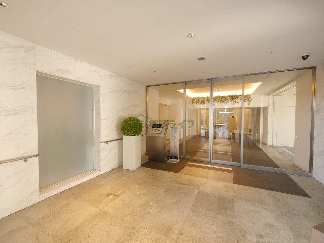 建物エントランス