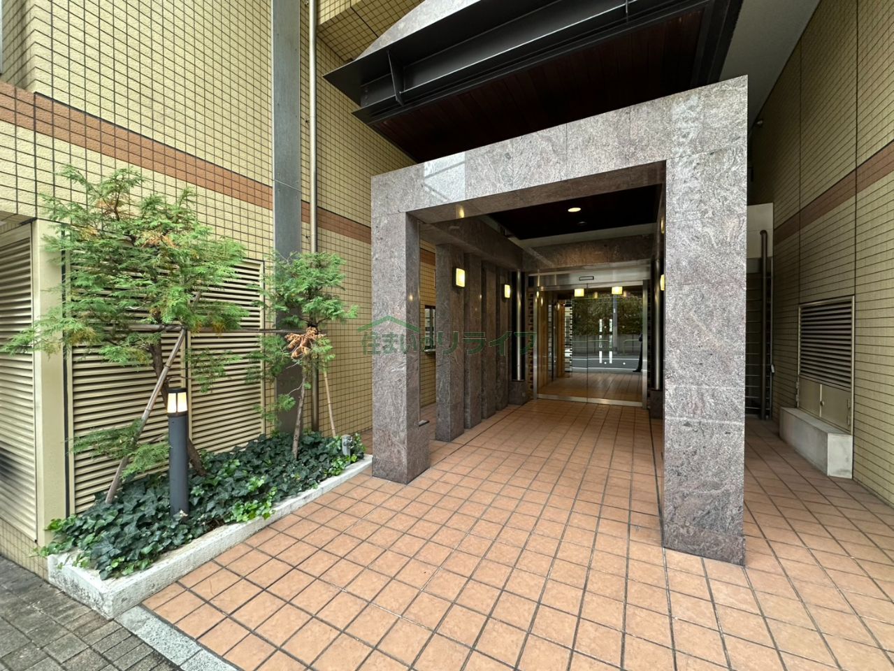 建物エントランス