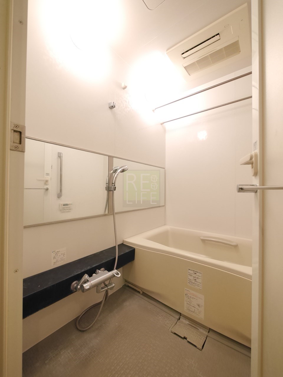 シャワールーム