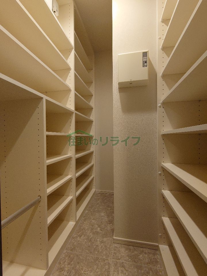 収納