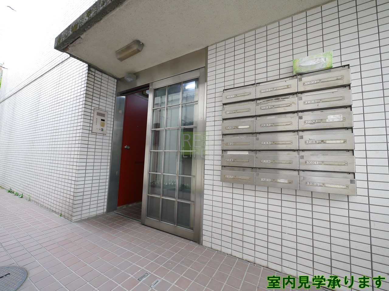 建物エントランス