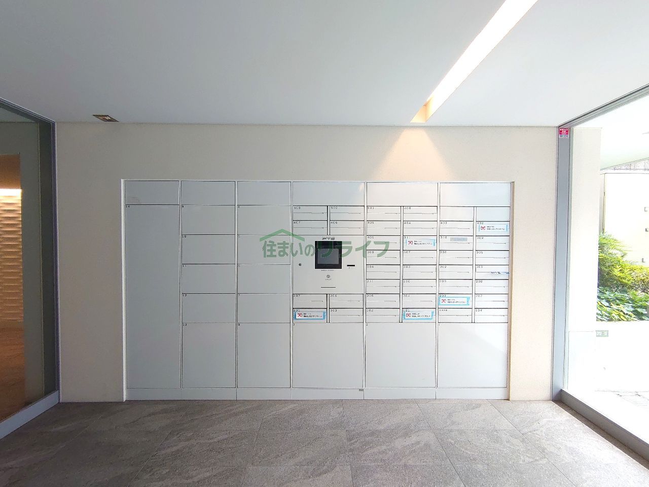 建物エントランス