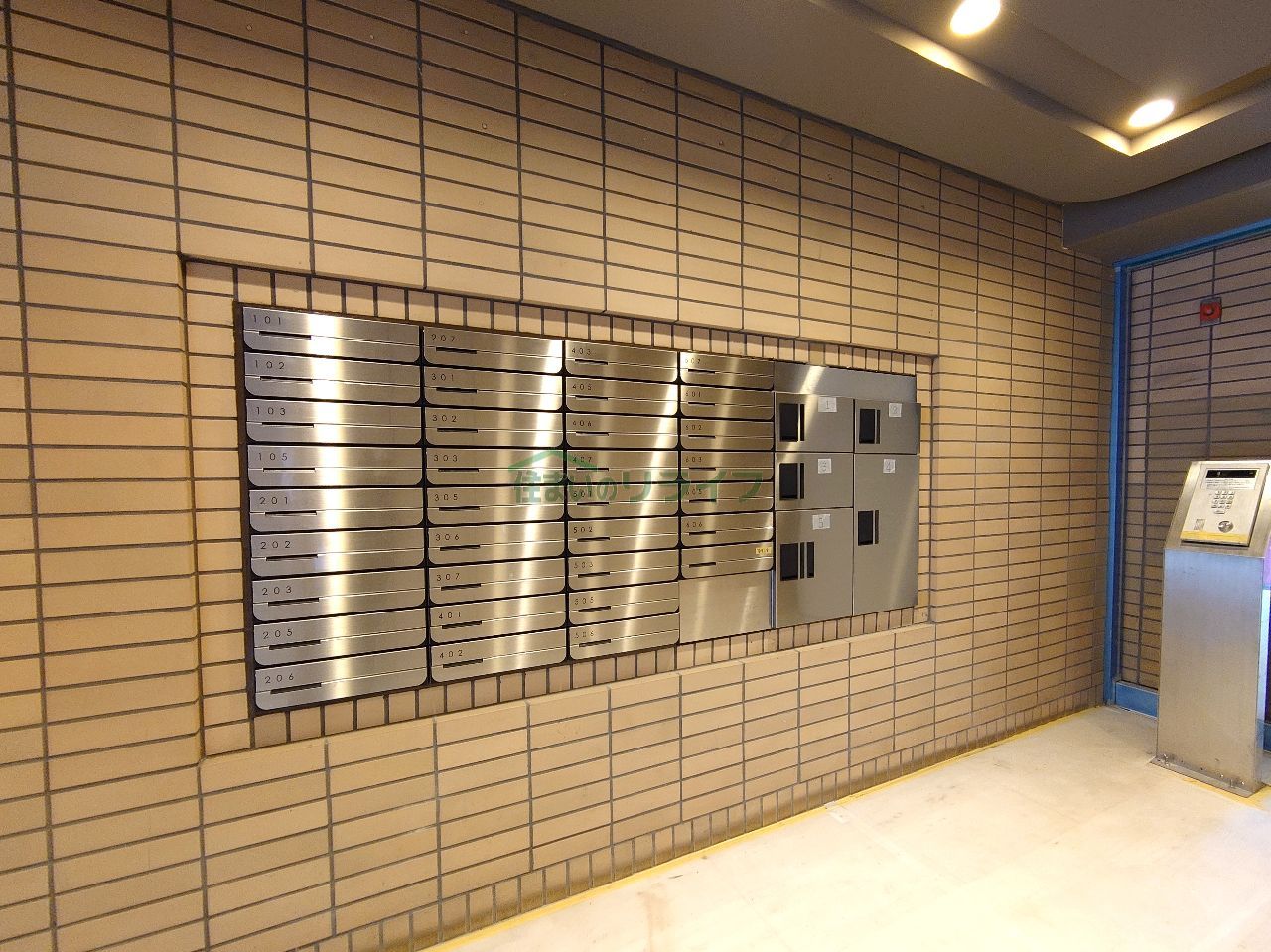 建物エントランス