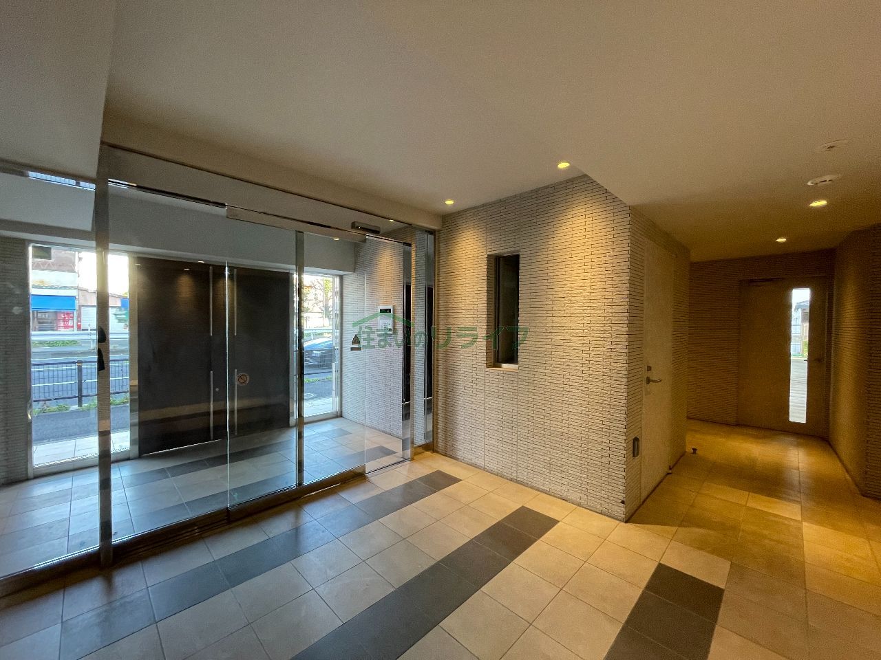 建物エントランス